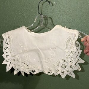 Vintage Eyelet Lace Collar Peter Pan Embroidered Crocheted Cotton Linen Floral